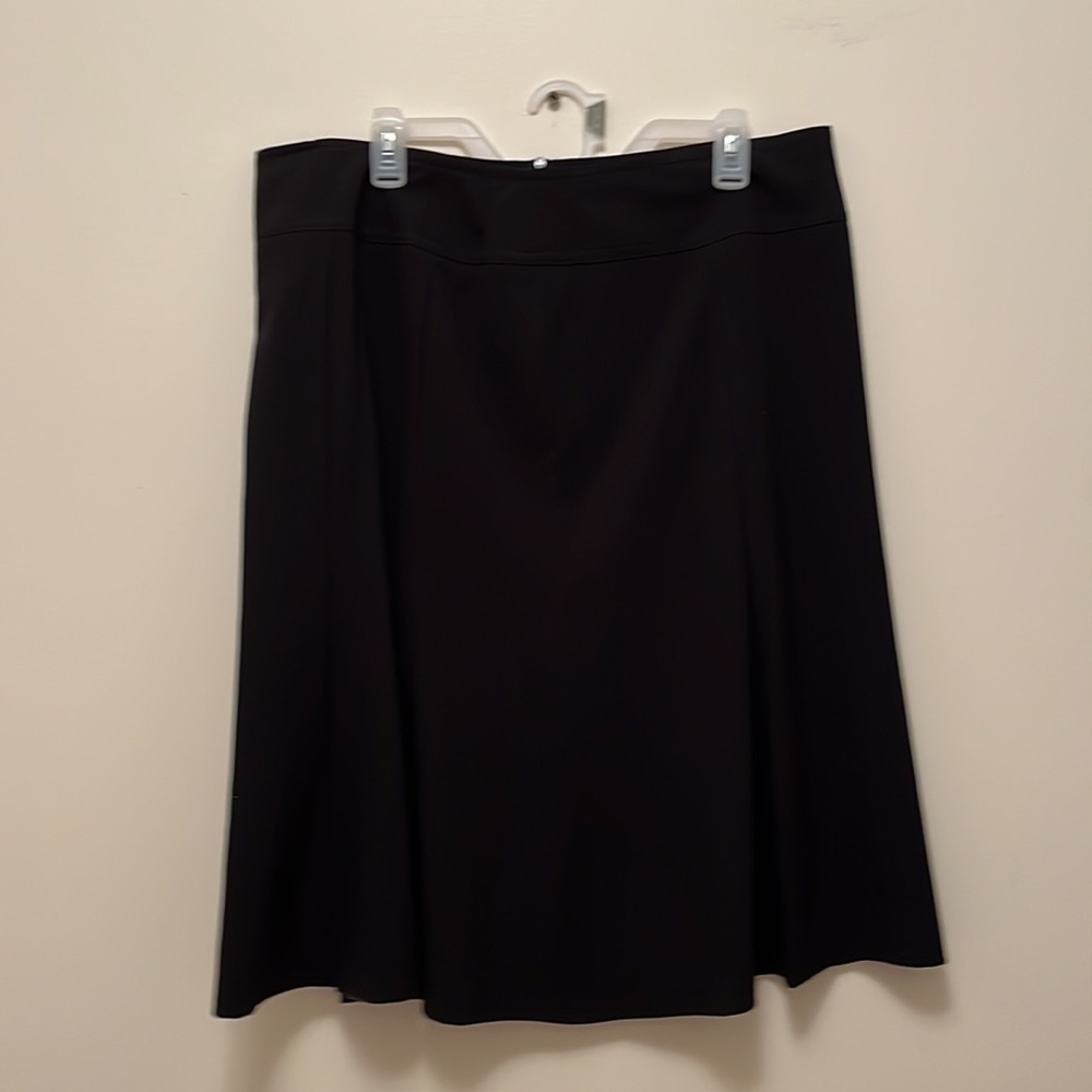 Black Align flare skirt